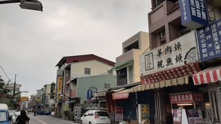 門は立派です。