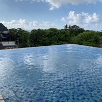 プールが気持ちよいです