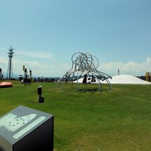 富山県美術館(オノマトペの屋上)