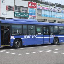 白浜駅前で