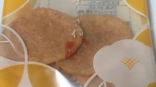 手みやげにおせんべい