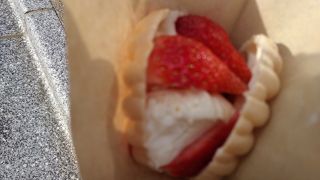 モナカがサクサクで繊細