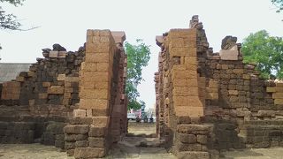 プラトゥー チャイ (勝利の門)