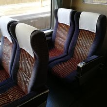 快適なリクライニングシート