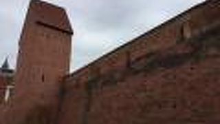 リガも貿易都市として城壁を構築したようです