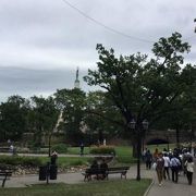 ピルセータス運河が流れている公園です