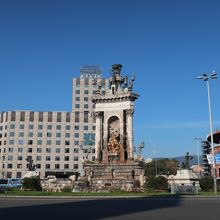 出た出口からの景色　出口がたくさんありますよー。