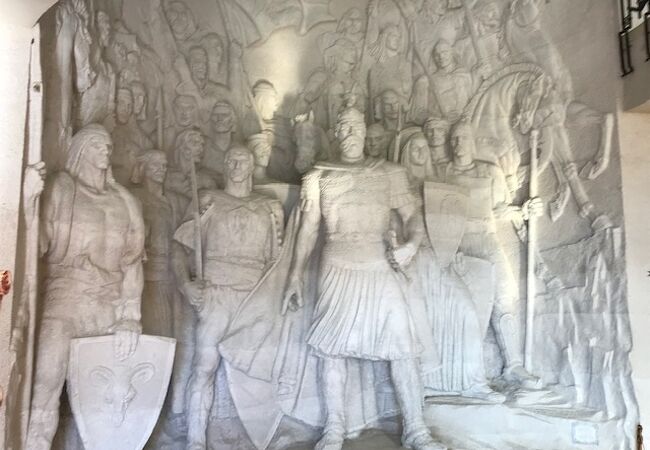 クルヤ城の中に