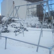 垂氷まつり2020作品の一例（回転式氷柱製造機？）