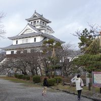 豊公園内にあります