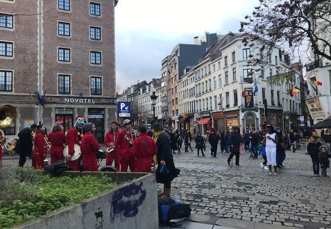 グランプラスの近くの広場