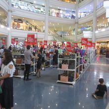 ロビンソン プレイス マニラ