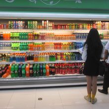 ロビンソン プレイス マニラ