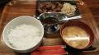 ランチサラダのドレッシングがおいしい