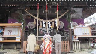 盛岡城址正面にある神社