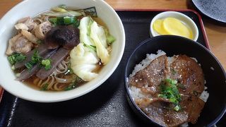 昼食場所としても重宝