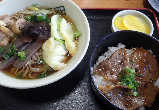 昼食場所としても重宝