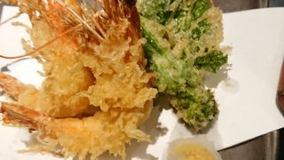 地鶏とお魚 月のなか 心斎橋本店