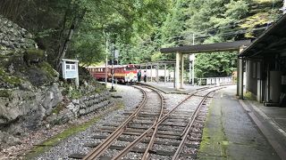 大井川鐵道井川駅：何も無い山の中の終着駅