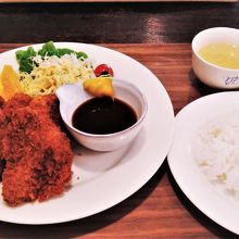 ヒレカツランチ