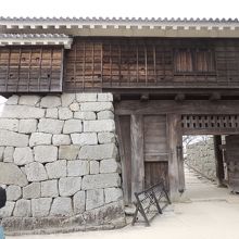 石垣が立派です