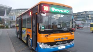 空港からハノイ市内へのバスは４ルートあります。