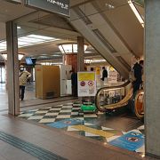 バスターミナルとJR難波駅が併設