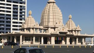 参拝者用の駐車場