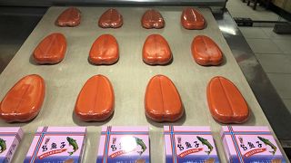 問屋街でからすみを買う