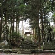 荘厳な空間を有すお寺