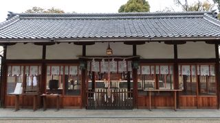 大神神社の摂社