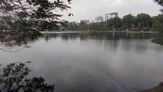 ハノイの町の南のエリアにあります。