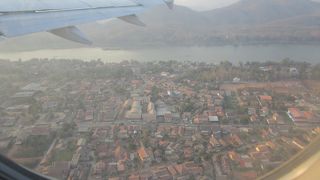 ラオス最初の統一国家の古都 ルアン・プラバン。１９９５年に世界遺産（文化遺産）に町全体が登録されました。