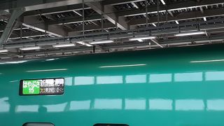 ３連休初日の新函館北斗行きはさすがにそれなりに利用があります