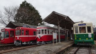 廃止当時の雰囲気を残す鉄道遺産 （旧名鉄美濃駅）