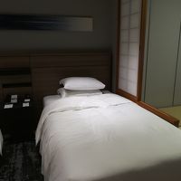 ベッドはこんな感じです。