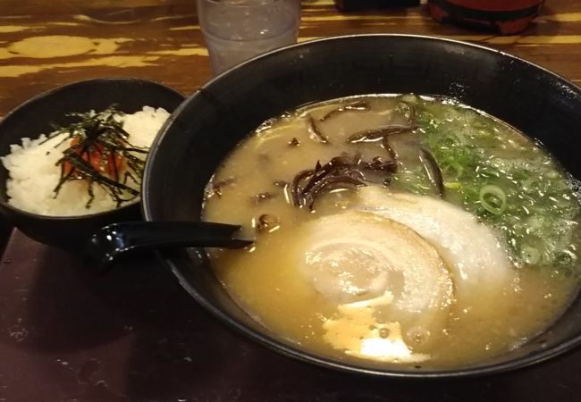 博多ラーメン めん吉