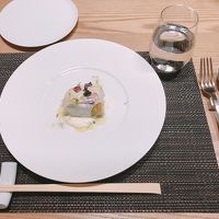 前菜の鶏ささみとレホールクリームキャビア