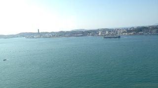 多くの船が行き交う