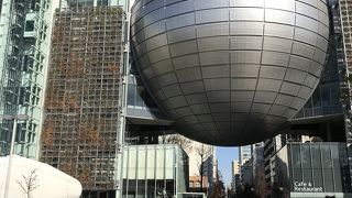 都会のオアシス