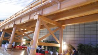 空港の中の日本橋