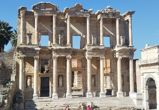 ケルスス図書館 クチコミ アクセス 営業時間 エフェス遺跡周辺 フォートラベル ケルスス図書館 クチコミ アクセス 営業時間 エフェス遺跡周辺 フォートラベル