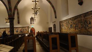 ラエコヤ広場にあります