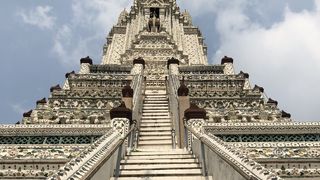 モザイクが素晴らしい。