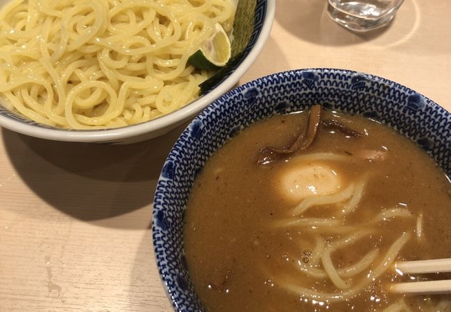 綺麗で美味しい