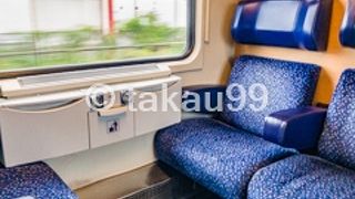 列車内の清掃は行き届いていて、十分清潔な感じがしました。