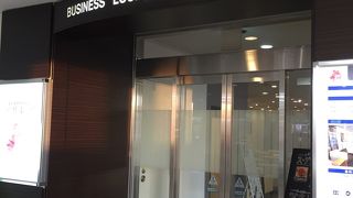 狭いけど良い雰囲気です