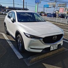 レンタカーはマツダCX-5です