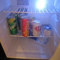 冷蔵庫の飲み物はすべてフリー