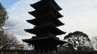 京都駅から、シンボル的にみられます
